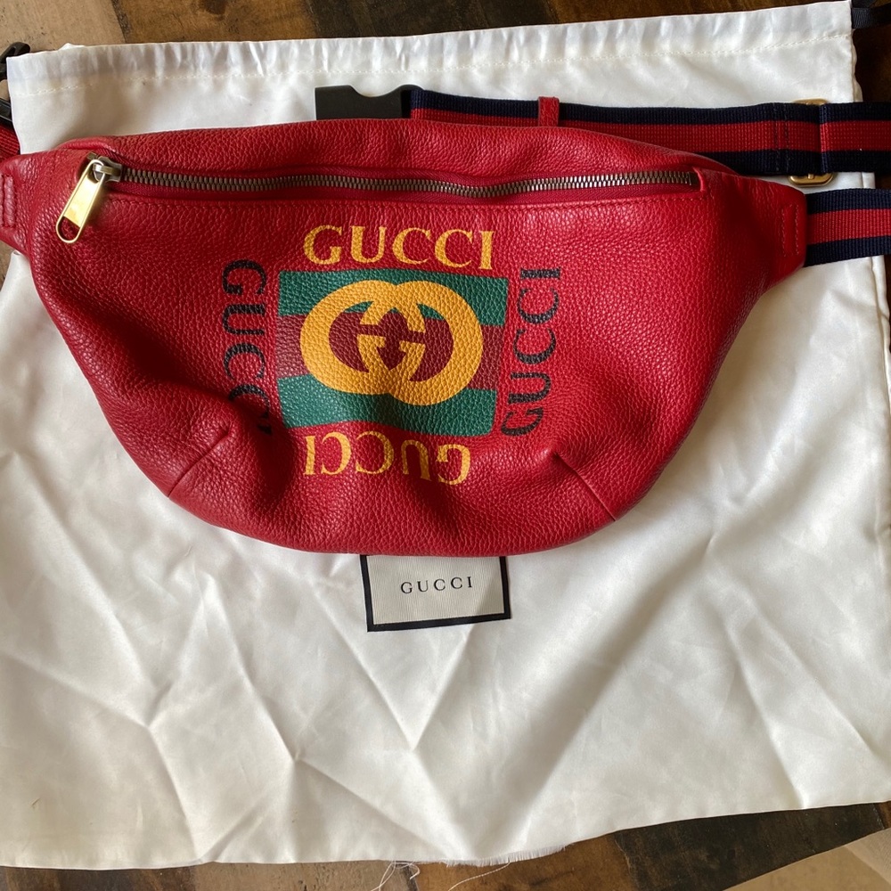 Gucci leather belt bag